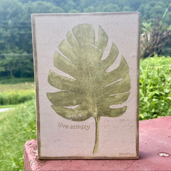 🆕 Wooden Block Sign - Live Simply - Picture 2 of 7